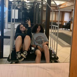 Meet your Posher, Nora